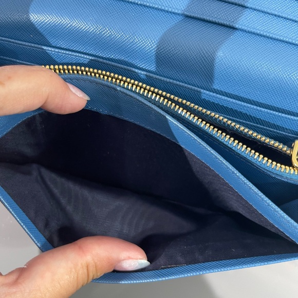 PRADA Blue Bow Saffiano Leather Wallet - Picture 14 of 17